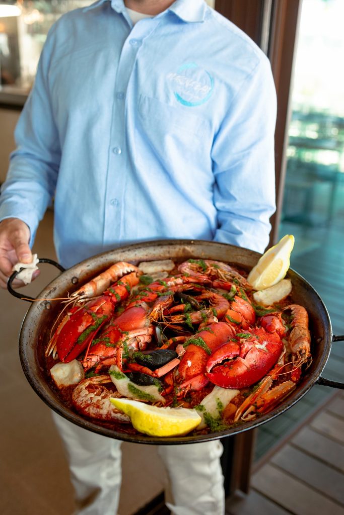 Paella de bogavante en Marina Bay Palma